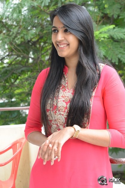 Niharika-Konidela-Interview-About-Oka-Manasu